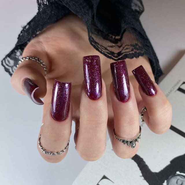 Zdjęcie stylizacji paznokci stworzone przez Julię Kubacką 5